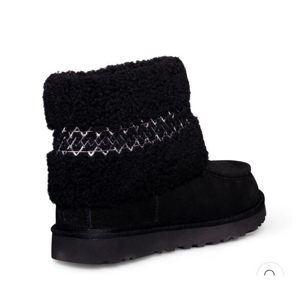 UGG Mini Braid Boots Women's in black. Size 6. NWOB - Picture 2 of 8